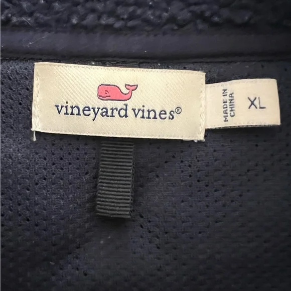 Vineyard Vines Black Fleece Vest - Picture 6 of 9